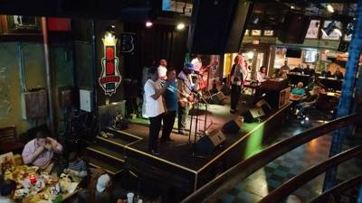 Dang woman can WAIL!  Gonna need ear surgery.   WOW!