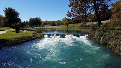 Julie and I took a little side trip while on our way back from Memphis. This is a neat little Park.