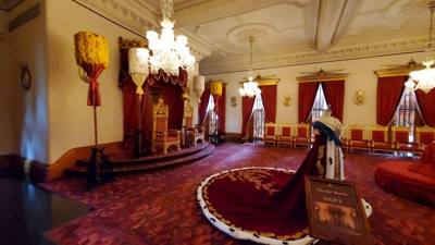 Today's morning cultural excursion was the Iolani Palace. Quick bit of trivia... Hawaii is the only state that has had