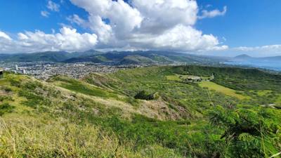 A hike up Diamond Head to get the day started.
