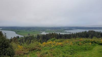 The views at the Astoria Column we're fantastic!  About 240 degrees of unobstructed view around the mountain.  And the d