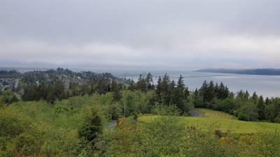 The views at the Astoria Column we're fantastic!  About 240 degrees of unobstructed view around the mountain.  And the d