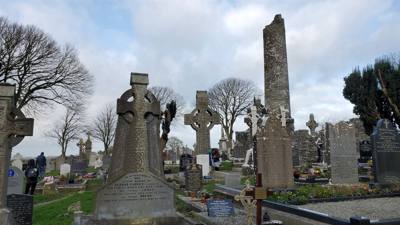 Interesting stop on the way to Belfast today. A Monastic site. Learned something new about the Celtic Cross. Apparent