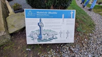 Interesting stop on the way to Belfast today. A Monastic site. Learned something new about the Celtic Cross. Apparent