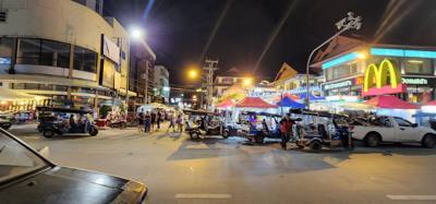 Stopped by the Chiang Mai Night Market after dinner.  Interesting but quite a bit of the mass produced touristy stuff.  