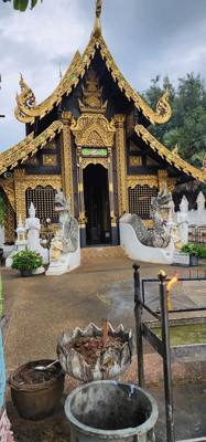 First Temple of the day was Wat Inthakhin Sadue Muang. Small but great to photograph.