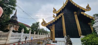 First Temple of the day was Wat Inthakhin Sadue Muang. Small but great to photograph.