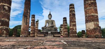 Spent the morning exploring the ruins of old Sukhothai. Several ancient temples. Udom brought us here in the morning b