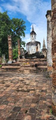 Spent the morning exploring the ruins of old Sukhothai. Several ancient temples. Udom brought us here in the morning b