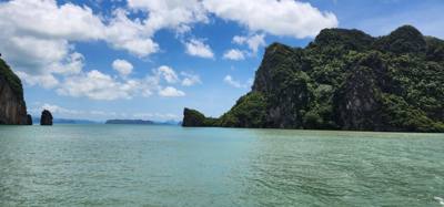 Today was all about visiting the islands around Phuket. Best day ever! Lots of stops at interesting places with some g