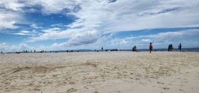Last stop in the boat today was Bamboo Island.  Just relaxed and hung out with a drink.
