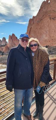 A quick stroll through Garden of the Gods to earn our Thanksgiving day meal?  Sounds like a plan!