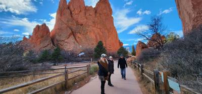 A quick stroll through Garden of the Gods to earn our Thanksgiving day meal?  Sounds like a plan!