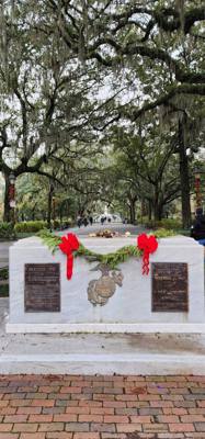 Walking tour this morning to get the juices flowing.  Savannah has so many park squares!  Chuck was very knowledgeable.