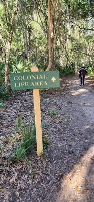Our "get the juices flowing" vacay hike this morning was at the Wormsloe Historic Site.  Pictures and video don't do the
