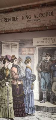 The prohibition museum was a little expensive at $26 but you get a drink at the end.  A fun thing towards the end was a 