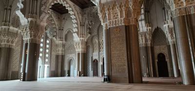Today we visited the Hassan 2 Mosque with Sadie and her family.  VERY large and ornate.  Love the architecture.  3rd lar