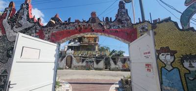 First visit this morning was to an art district called Fusterlandia. They wanted to call it something fun like Disneyla