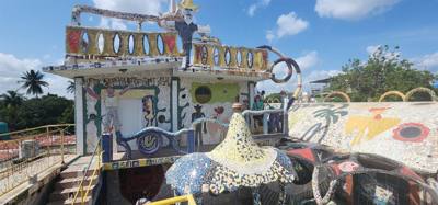 First visit this morning was to an art district called Fusterlandia. They wanted to call it something fun like Disneyla