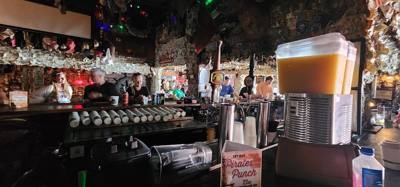 At the request of one of my CVMA brothers Linnea and I hit this place for a pirate punch, to touch the Client Eastwood b