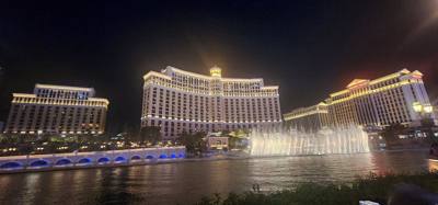 And of course no trip to Vegas is complete without your obligatory Bellagio fountain show.  Always nice.
