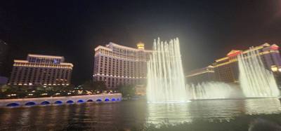 And of course no trip to Vegas is complete without your obligatory Bellagio fountain show.  Always nice.