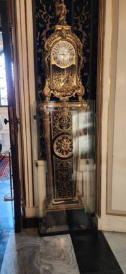 Part 1 of our tour of the kings palace. Wilanów Palace is a former royal palace located in the Wilanów district of Wars