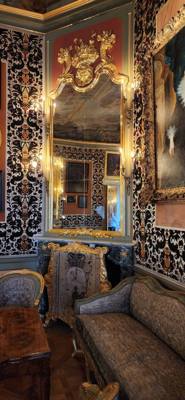 Part 1 of our tour of the kings palace. Wilanów Palace is a former royal palace located in the Wilanów district of Wars