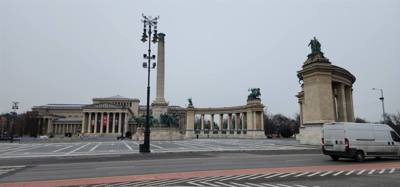 First stop this morning was Hero's Square.