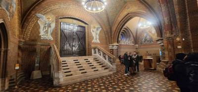 Visited Matthias Church and the surrounding area.  The real test was that we were treated to a short  organ concert.  Gr