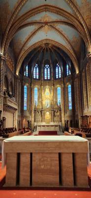 Visited Matthias Church and the surrounding area.  The real test was that we were treated to a short  organ concert.  Gr