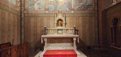 Visited Matthias Church and the surrounding area.  The real test was that we were treated to a short  organ concert.  Gr