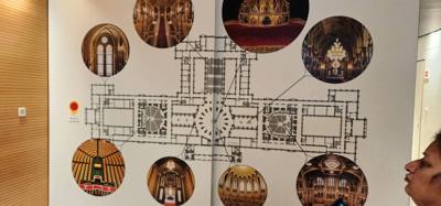 Last stop on today's tour was the Parlament Building.