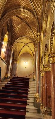 Last stop on today's tour was the Parlament Building.