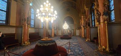 Last stop on today's tour was the Parlament Building.