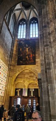 Walking in Vienna/St Stephen's Cathedral.