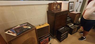 When in Memphis you have to stop in to Sun Studio where Elvis was discovered along with a plethora of other talents.  I 