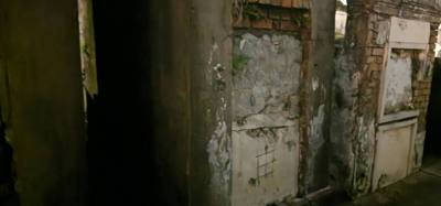 We took a night time tour of St Louis Cemetery No 1.  Pretty creepy and interesting.  The big pyramid is actually Nichol