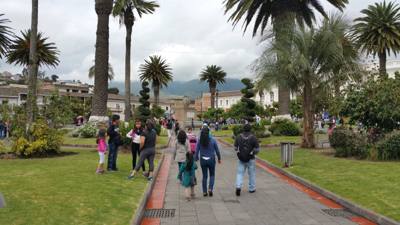 So today was a planned trip to Otavalo which is the largest outdoor market in South America. On the way we saw some vol