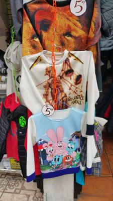 So today was a planned trip to Otavalo which is the largest outdoor market in South America. On the way we saw some vol
