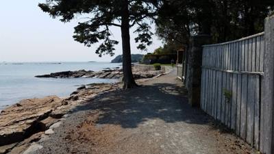 Went to Shore Path down in Bar Harbor this morning before browsing the shopping area of town.  Short relaxed walk, nicel