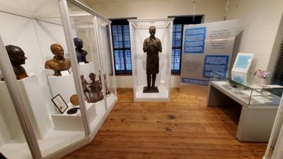 Right outside of Wilmington is a city called New Castle, DE.  Their historic New Castle Courthouse Museum is rich in his