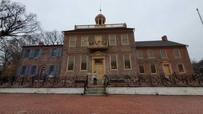 Right outside of Wilmington is a city called New Castle, DE.  Their historic New Castle Courthouse Museum is rich in his